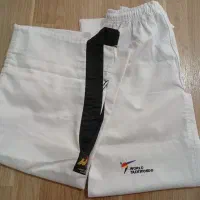 لباس تکواندو در حد نو