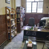 دفتر کار فروشی .