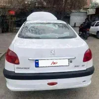 پژو۲۰۶  V8 مدل اخر ۹۶کارکرد۸۰تا درحدصفر