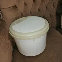 سطل برنج و قند و سطل زباله پدالی|ظروف نگهدارنده، پلاستیکی، یک‌بارمصرف|مشهد, گلبرگ شمالی|دیوار