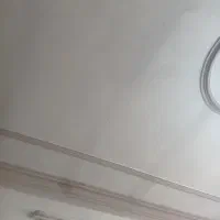 کارگر و دست یا گچ ساز میخوام