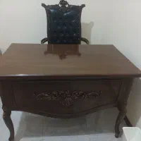 میز و صندلی در حد نو