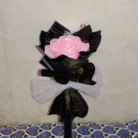 دسته گل ربانی|گل مصنوعی|سیرجان, |دیوار
