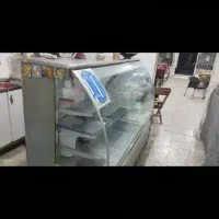 یخچال ویترینی بزرگ سالم به برقه