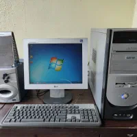 کامپیوتر ۲هسته ۴۰۰۰ رم ۳ ddr2 هارد ۱۶۰ گرافیک ۵۱۲