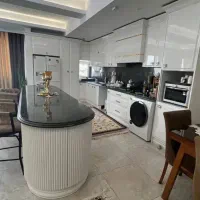 160متر-3خواب-مستردار-برج-نوساز-چند-قدمی-دریاچه