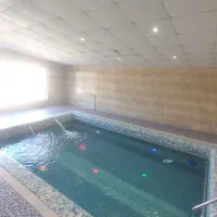 باغ استخر داخل آب گرم عسکریه جهت تولدومهمانی|اجارهٔ کوتاه‌مدت ویلا و باغ|مشهد, میان ولایت|دیوار