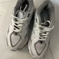 تعدادی کفش نو و تمیز|کیف، کفش، کمربند|قم, دانش|دیوار