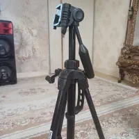 سه پایه دوربین