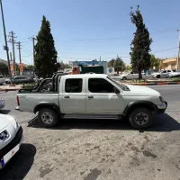 نیسان پیکاپ/ مدل۸۳/صدرا /موتور۲۴۰۰ /فابریک|خودرو سواری و وانت|شیراز, شهرک گلستان|دیوار