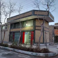 فروش مغازه تجاری ۶۴ متری دو طبقه (زیربنا ۳۲ متر)