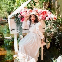 عکاسی حرفه ای در باغ اختصاصی و دکور شده