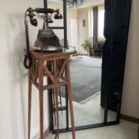 تلفنو میز تلفن باهم