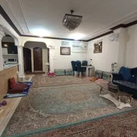 یک-طبق-از-سه-طبق-طبقه-همکف