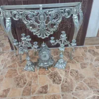 ساعت .دوعدد شمع دان و میز برنجی اصل و  عتیقه