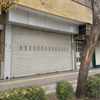 مغازه-120-متری-فول-و-خوش-جا-هشت-بهشت-غربی