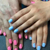 ژلیش ناخن در سالن زیبایی