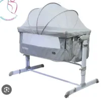 تخت کنار مادر