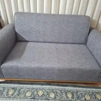 یک دست مبل هفت نفره مینمال ومیز ناهارخوری