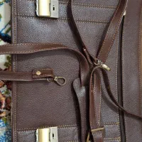 کیف اداری و دانشجویی چرم اصل نو نو فروش فوری|کیف، کفش، کمربند|نسیم‌شهر, |دیوار