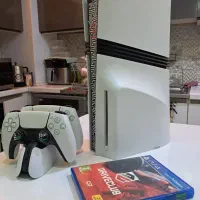 PS5 پرو دو دسته پایه شارژر و دیسک.یکسال گارانتی