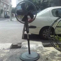 پنکه پایه بلند مشکی در حد نو