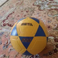 توپ فوتبال beta 222 در حد نو