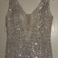 لباس مجلسی|لباس|کرج, برغان|دیوار
