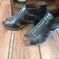 نونو|کیف، کفش، کمربند|گیان, |دیوار