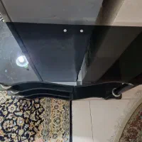 میز شیشه ای تلویزیون