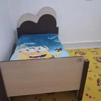 تخت و خوش خواب کودک