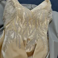 لباس مجلسی|لباس|رباط‌کریم, رباط‌کریم|دیوار