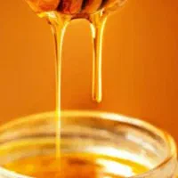 نیازمند فروشنده خانم