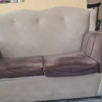 مبل و میز وسط