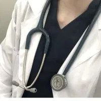 استخدام پزشک متخصص خانم