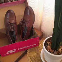 کفش  راحتی چرم اسکوتر|کیف، کفش، کمربند|پرند, فاز ۶|دیوار