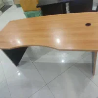 میز اداری MDF تمیز و خوشکار