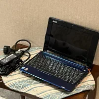 مینی لپ‌تاپ Acer  سالم + شارژر