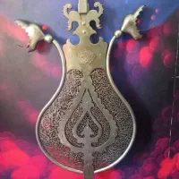 سینه طوق و شاه تیغ