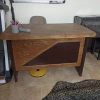 میز تحریر فوقالعاده باکیفیت و تمیز