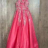 سه عدد لباس مجلسی شیک و ست کیف و کفش