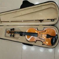 سازویولون در حد نو کم کار|ویولن|سقز, |دیوار