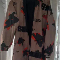 تعدادی لباس در حد نو توافقی|لباس|آستارا, |دیوار