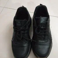 کتانی درحدنوسایز۴۲ برندKinerix