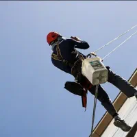 استخدام نیروی کاردرارتفاع با حقوق بالا