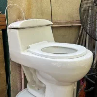2 عدد توالت فرنگی|لوازم سرویس بهداشتی|تهران, دزاشیب|دیوار