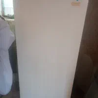 یخچال وتلویزیون قدیمی