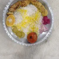 رستوران برگ ریزان غذا 250تومان