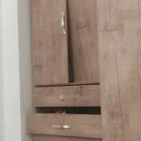 کمد و رخت آویز