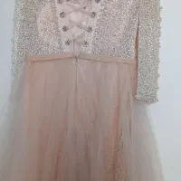 لباس مجلسی|لباس|شهریار, کهنز|دیوار